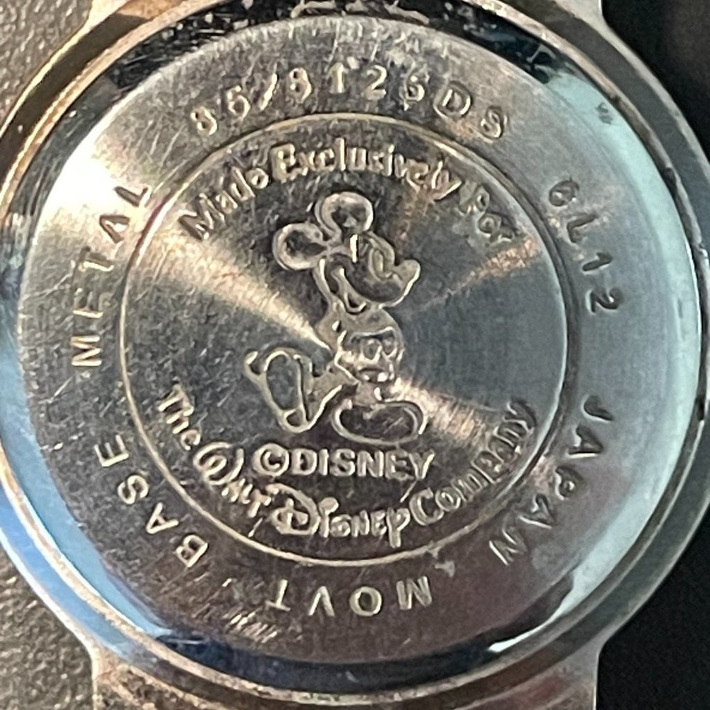 Vintage Disney Winnie the Pooh Bear gold silver rare watch - Picture 3 of 10